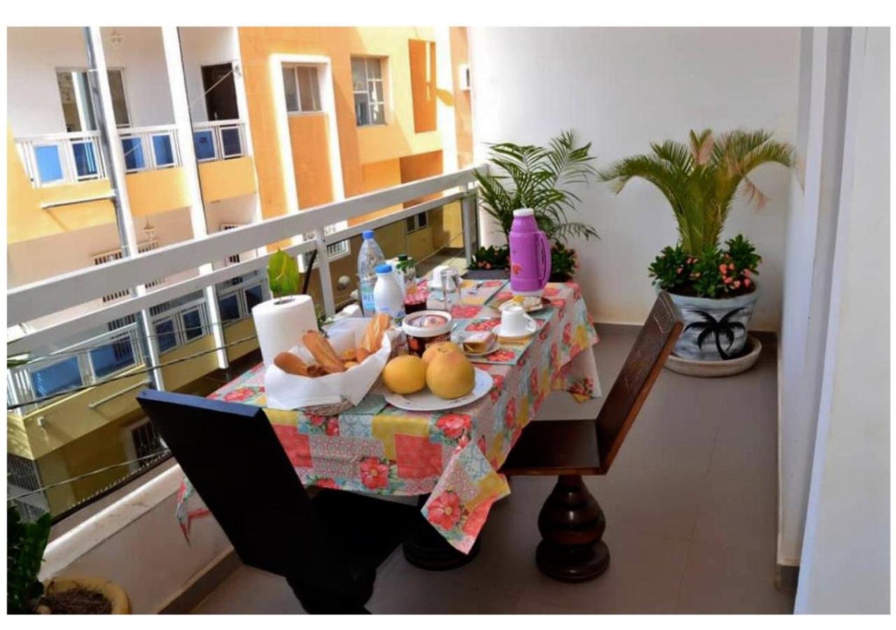 Apartamento Chez Ouly Dakar Exterior foto