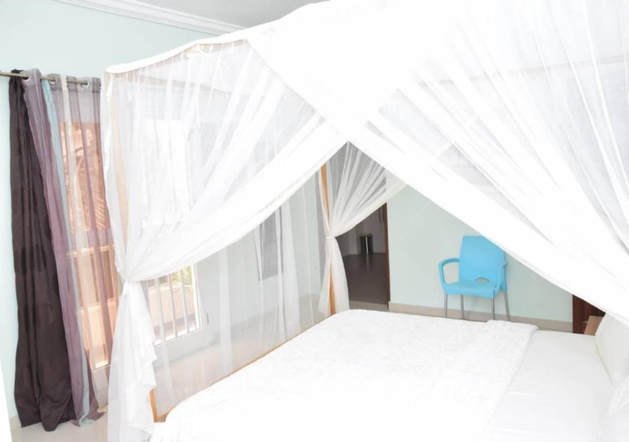 Apartamento Chez Ouly Dakar Exterior foto