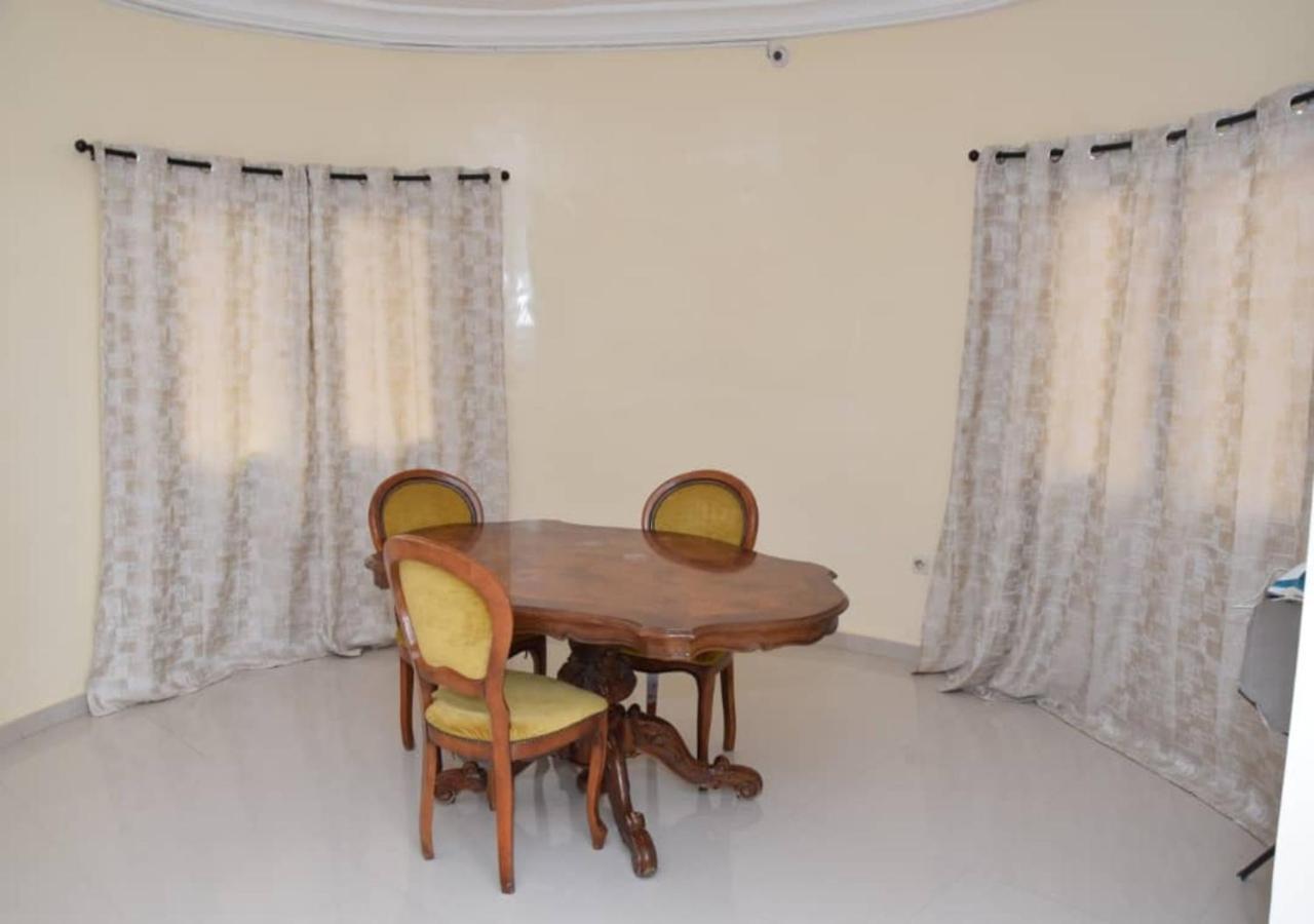 Apartamento Chez Ouly Dakar Exterior foto
