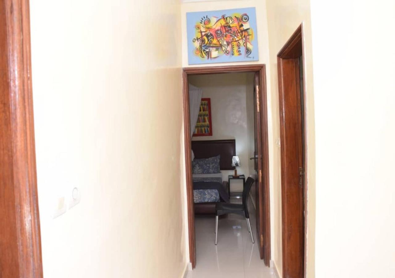 Apartamento Chez Ouly Dakar Exterior foto
