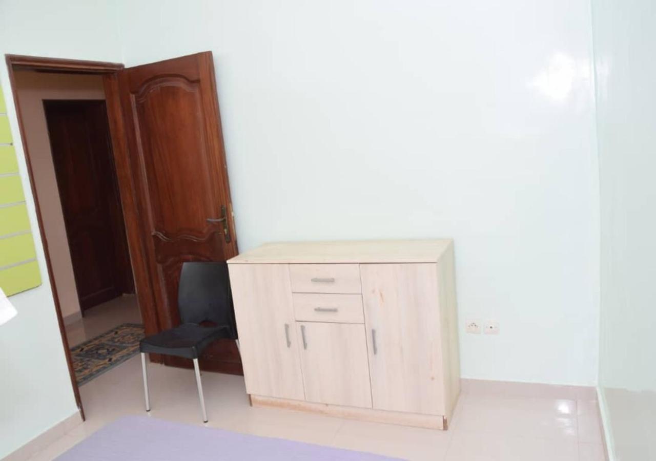 Apartamento Chez Ouly Dakar Exterior foto